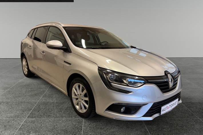 Sølv Renault Megane IV fra 2017
