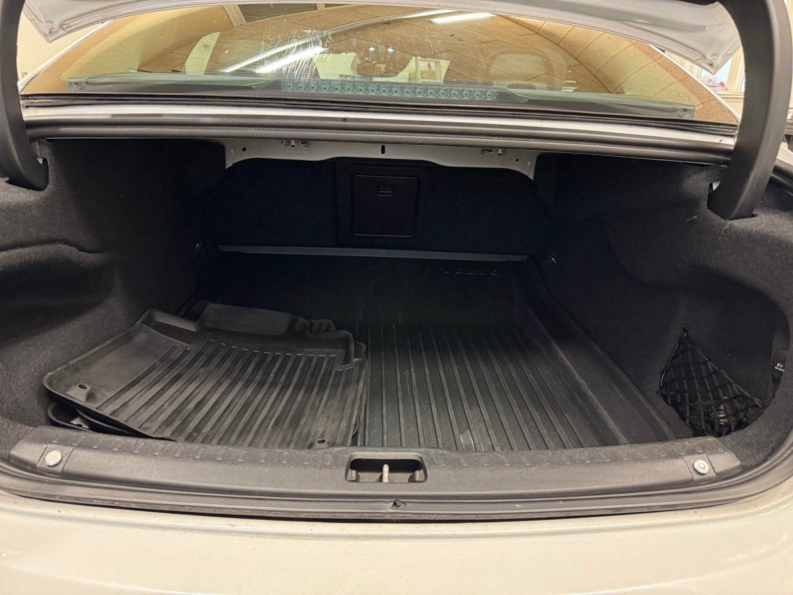 Hvid Volvo S90 fra 2018