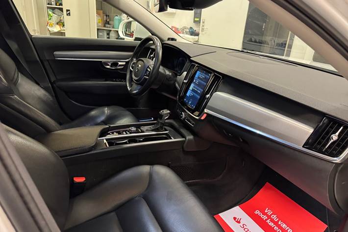 Hvid Volvo S90 fra 2018