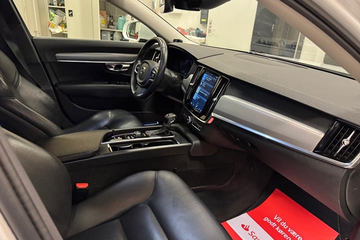 Hvid Volvo S90 fra 2018