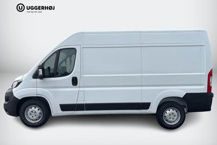 Hvid Peugeot Boxer 435 fra 2024
