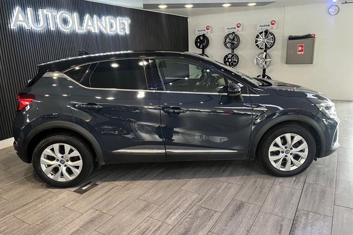 Blå Renault Captur fra 2021