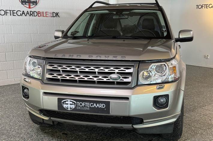 Beige Land Rover Freelander 2 fra 2011