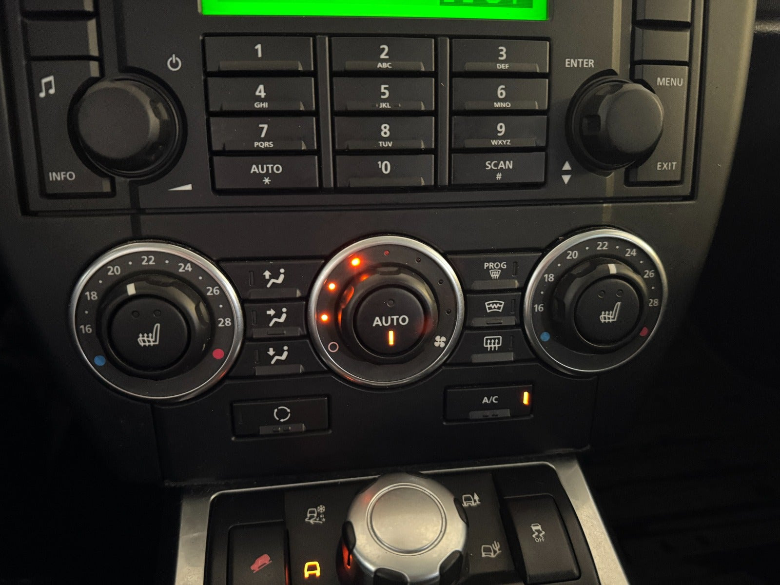 Beige Land Rover Freelander 2 fra 2011