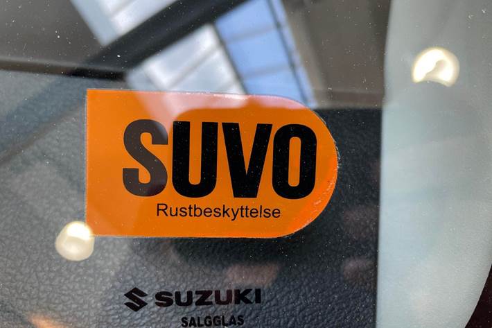 Rød Suzuki Vitara fra 2022