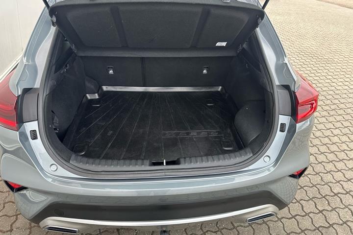 Sølv Kia XCeed fra 2022