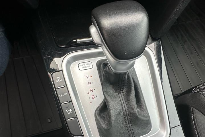 Sølv Kia XCeed fra 2022