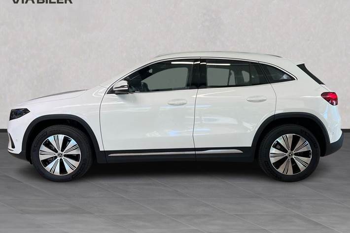 Hvid Mercedes EQA 300 fra 2025