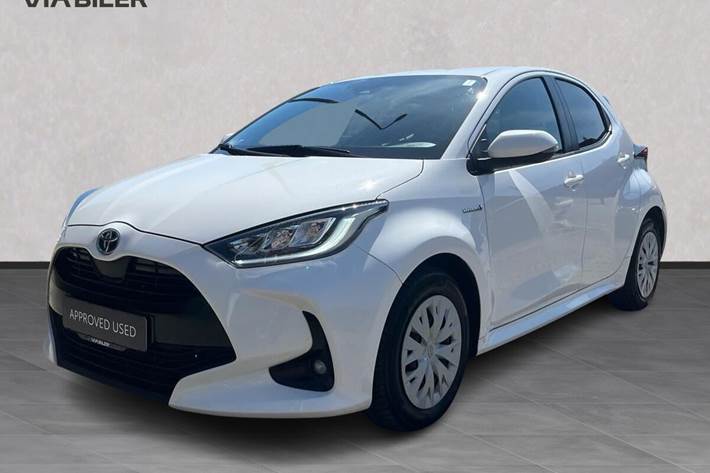 Hvid Toyota Yaris fra 2021