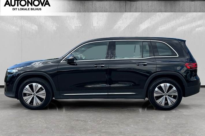 Sort Mercedes EQB 250+ fra 2024