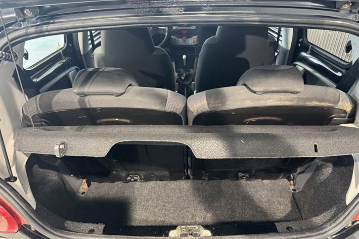 Sort Toyota Aygo fra 2009