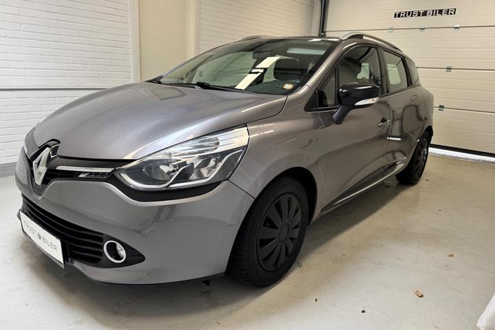 Grå Renault Clio IV fra 2015