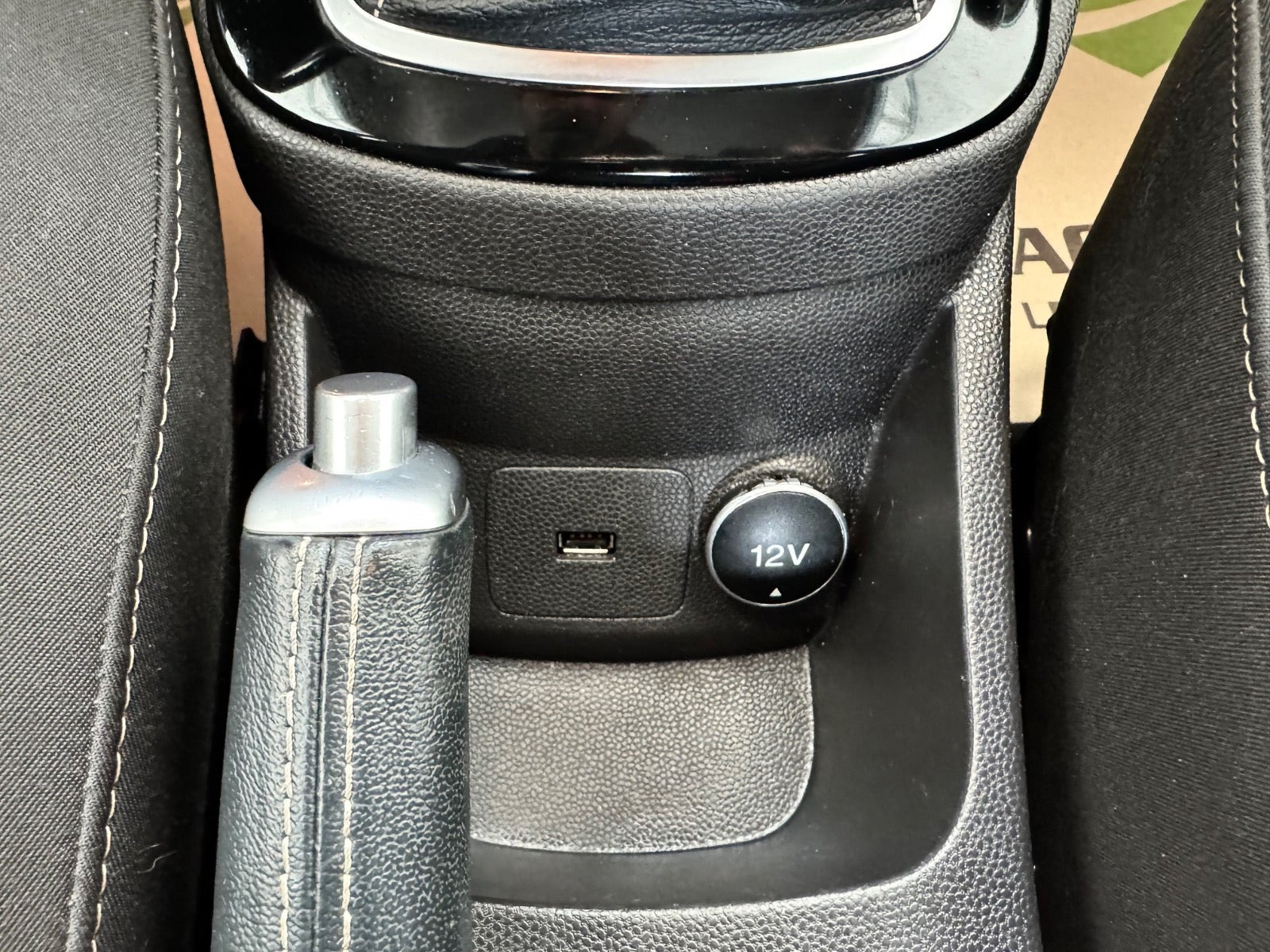 Hvid Ford Fiesta fra 2016