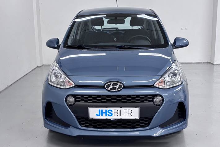 Blå Hyundai i10 fra 2018