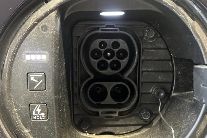 Sort Hyundai Ioniq 6 fra 2023