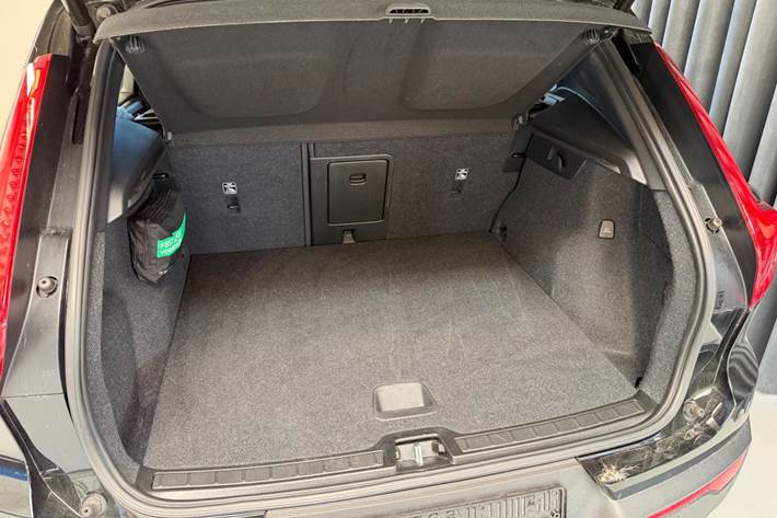 Sort Volvo XC40 fra 2021