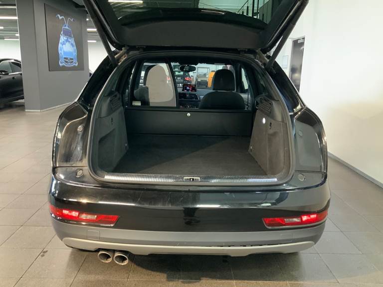Audi Q3 2,0 TDi 150 Design Van