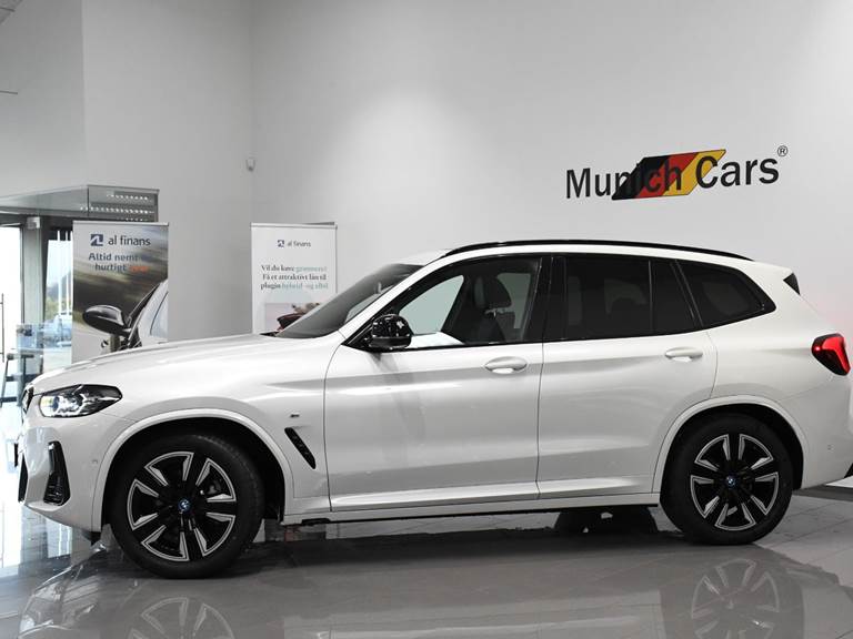 BMW iX3 Charged M-Sport