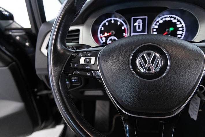 Sort VW Golf Sportsvan fra 2014