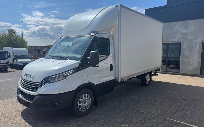Iveco Daily 3,0 35S18 4100mm Lad AG8