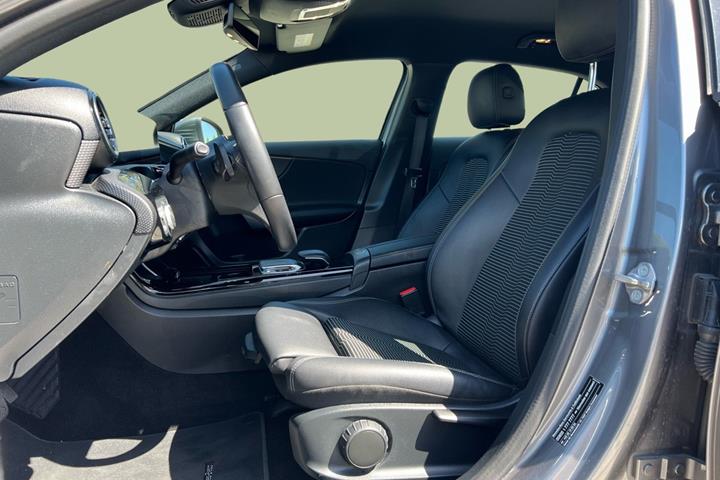 undefined Mercedes A200 fra 2018