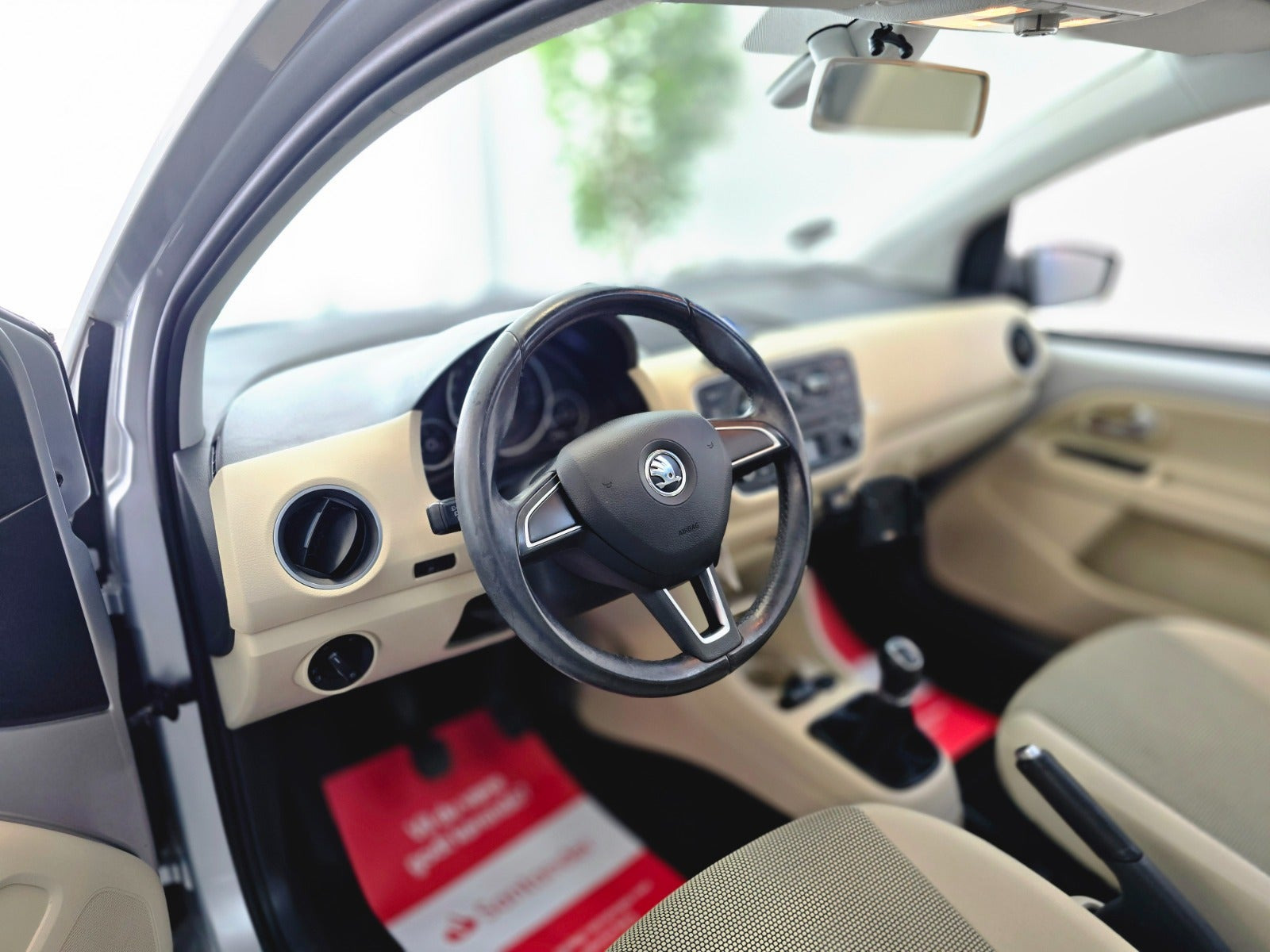 Sølv Skoda Citigo fra 2014