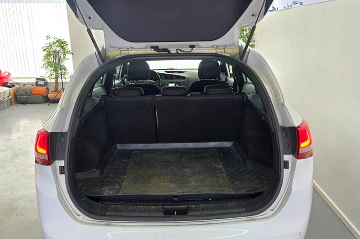Hvid Kia Ceed fra 2018
