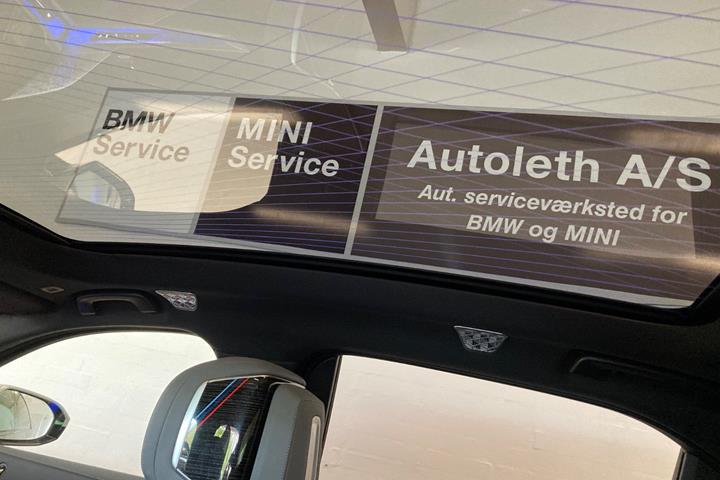 Grå BMW i7 fra 2023