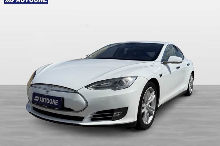 Hvid Tesla Model S fra 2014