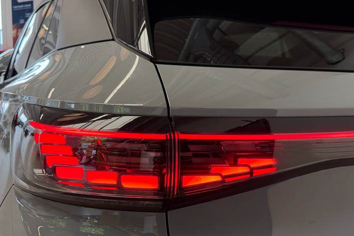 Grå VW ID.4 fra 2023