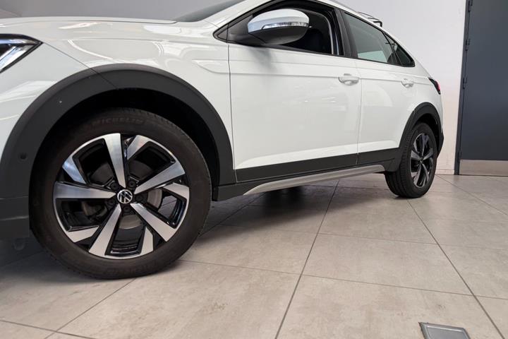 Hvid VW Taigo fra 2022