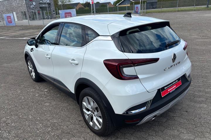 Hvid Renault Captur fra 2020