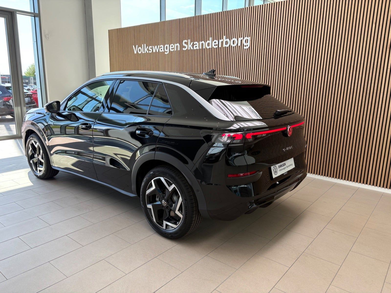 Sort VW T-Roc fra 2026