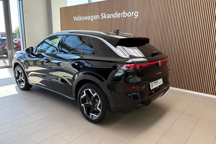 Sort VW T-Roc fra 2026
