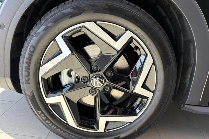 Sort VW T-Roc fra 2026