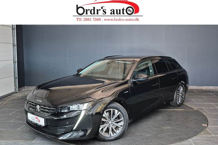 Sort Peugeot 508 fra 2022 set udefra