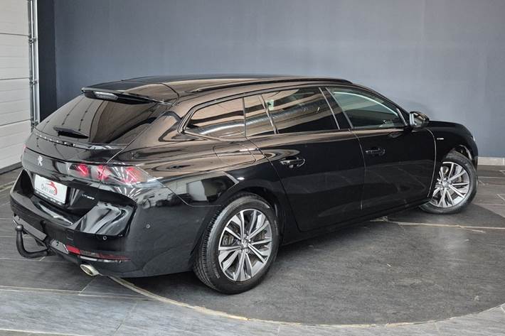 Sort Peugeot 508 fra 2022