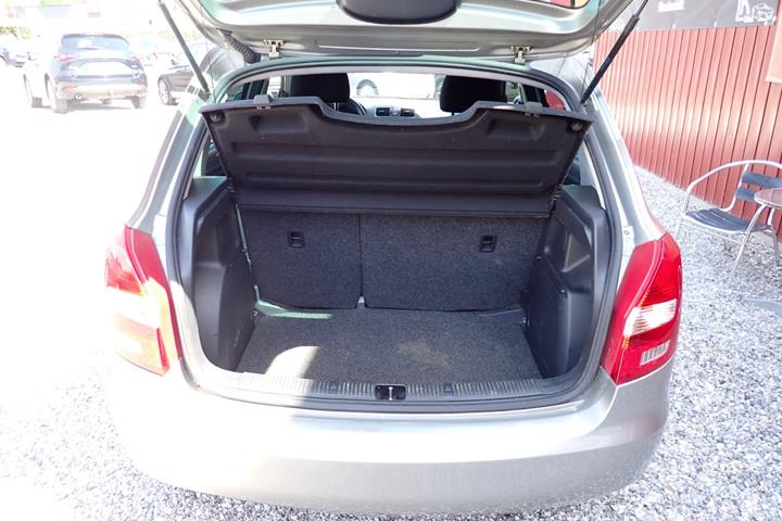 Beige Skoda Fabia fra 2014