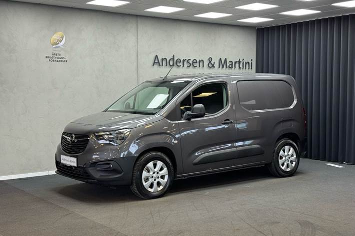 Grå Opel Combo-e fra 2023