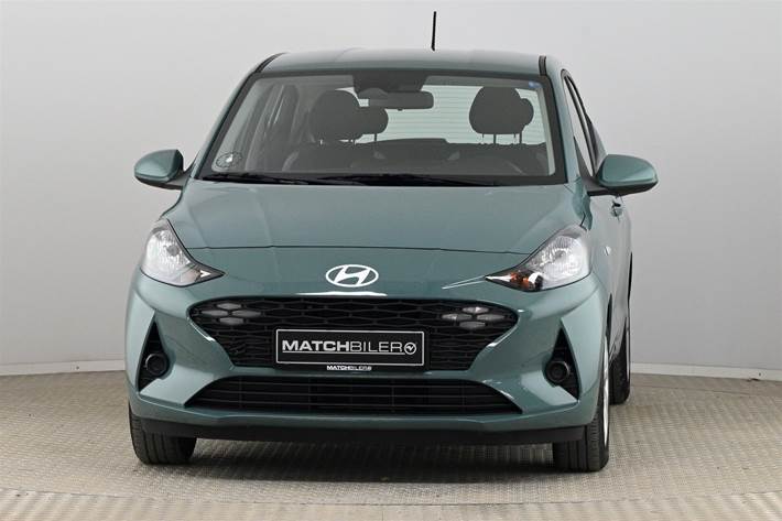Grøn Hyundai i10 fra 2024