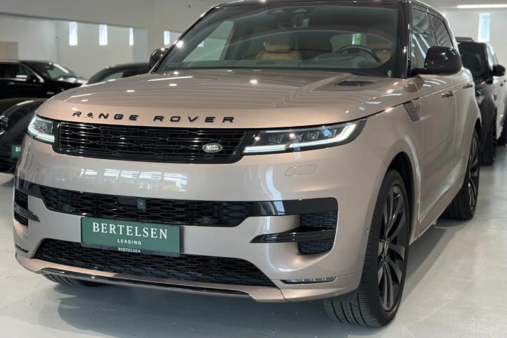 Orange Land Rover Range Rover sport fra 2023