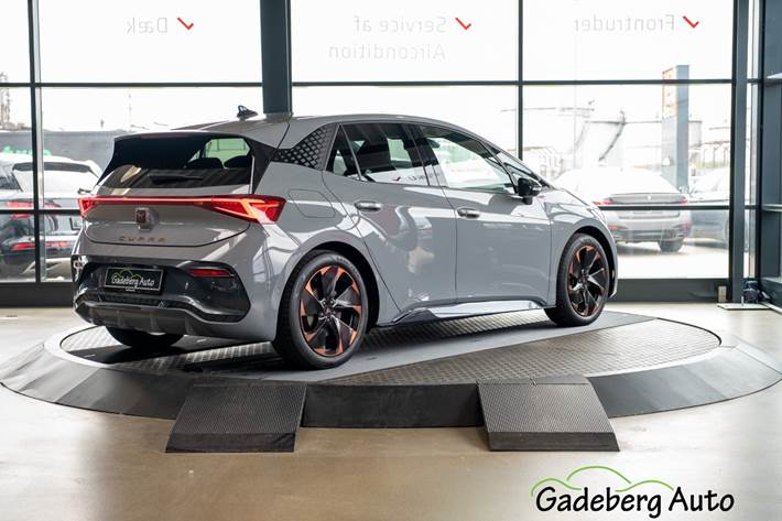 Grå Cupra Born fra 2023