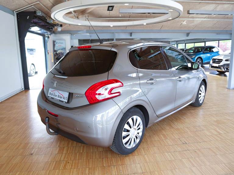 Peugeot 208 1,2 VTi Allure