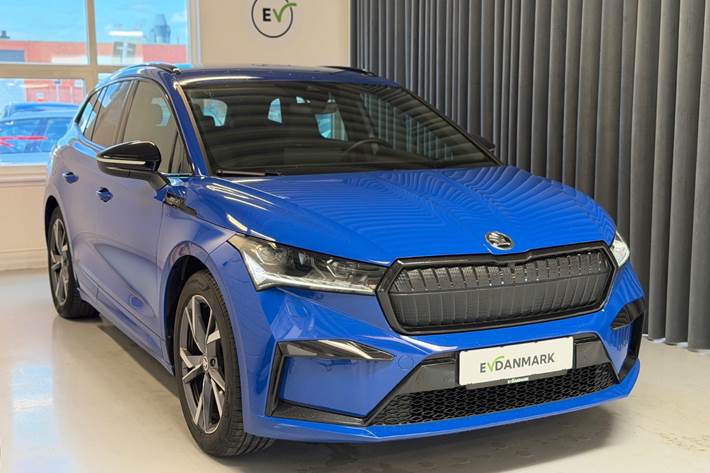 Blå Skoda Enyaq fra 2023