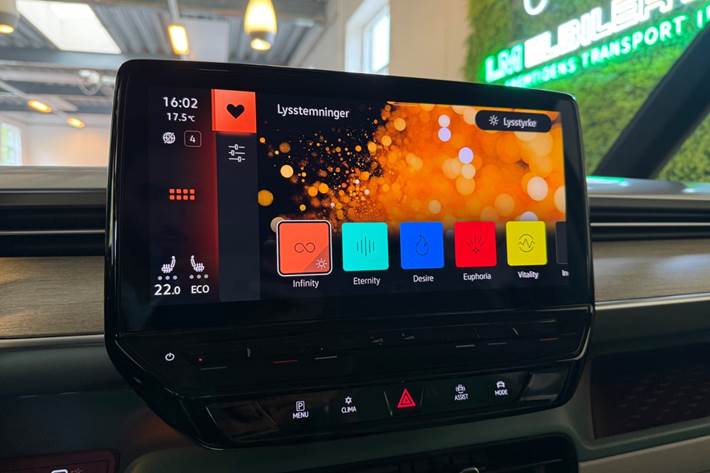 Grøn VW ID.Buzz fra 2023