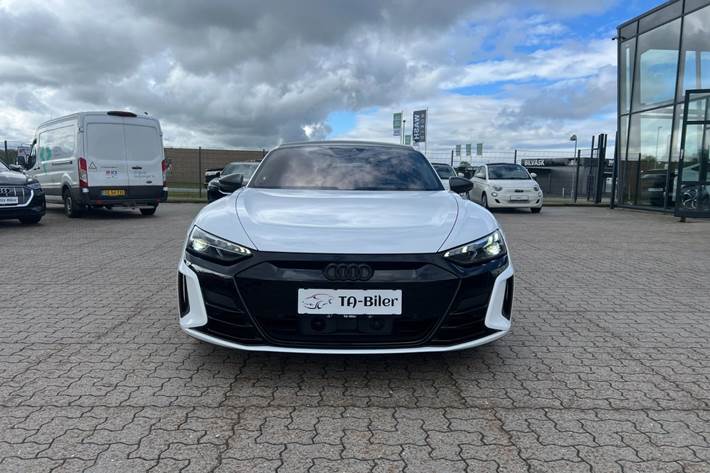 Hvid Audi RS e-tron GT fra 2022