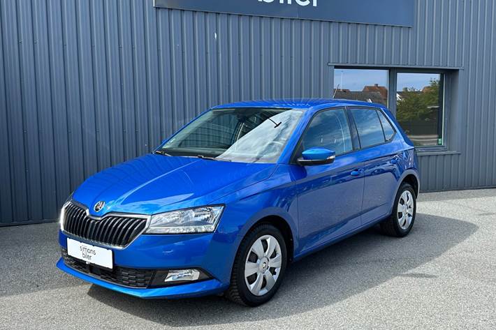 Blå Skoda Fabia fra 2021