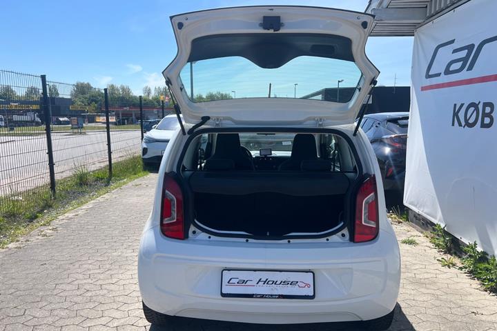 Hvid VW UP! fra 2015
