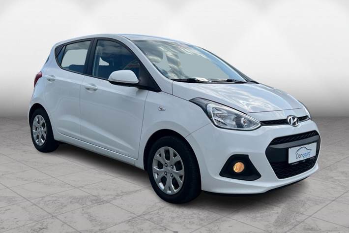 Hvid Hyundai i10 fra 2015