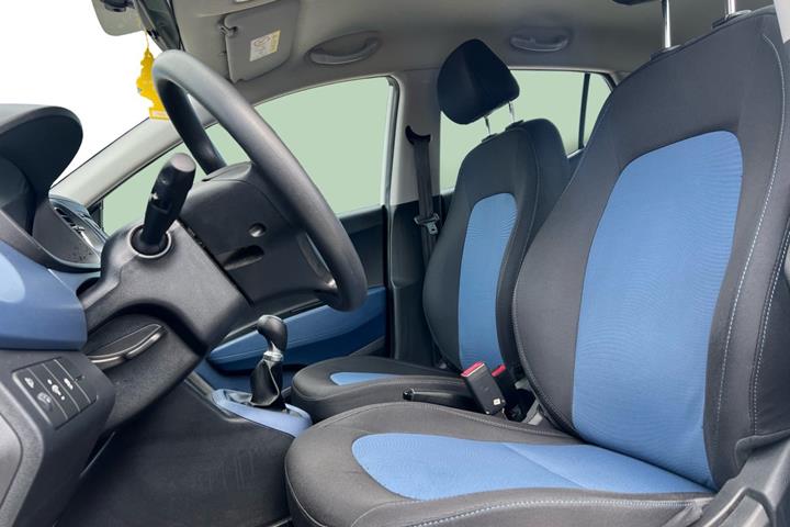 Hvid Hyundai i10 fra 2015